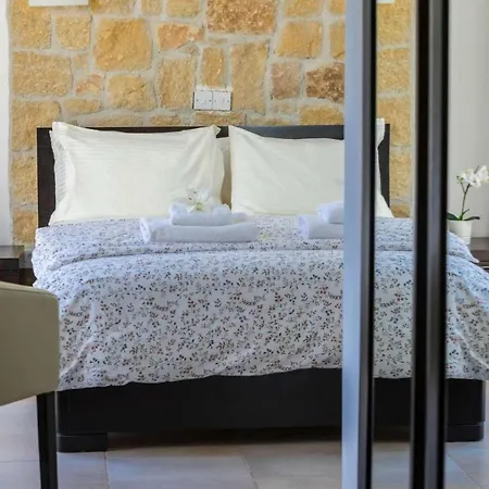 Stephanos Villa
