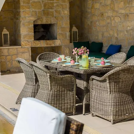Villa Stephanos