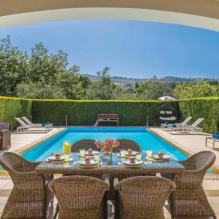 Villa Stephanos *
